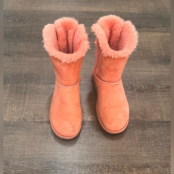 UGG Pink Bailey Bow Boots Size 7 - Picture 1 of 8